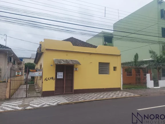 Imagem Casa na Silva Jardim imediações da Borges de Medeiros com 2 dormitórios 2 vagas