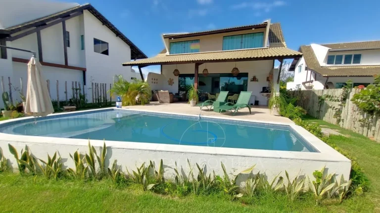 Imagem Linda Casa Porteira Fechada em Serrambi