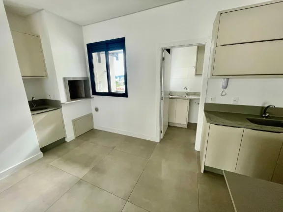 Imagem Apartamento com 3 Suítes sendo 1 master e 2 vagas de garagem no Centro – Balneário Camboriú/SC
