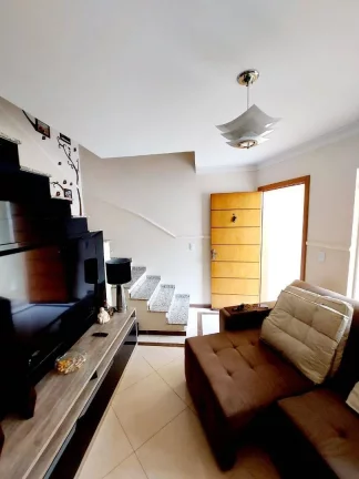 Imagem Sobrado com 2 dormitórios para alugar, 60 m² por R$ 3.135/mês - Utinga - Santo André/SP