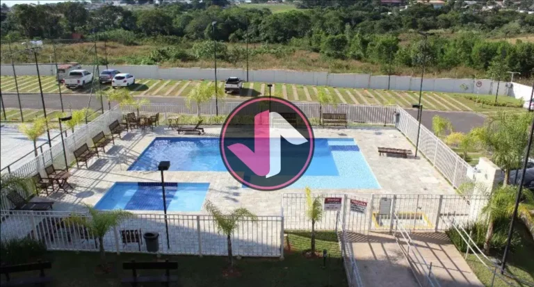 Imagem Condomínio Golden Green Residence 

Apartamento com a planta maior sendo 92m2

Sol da manhã apenas...