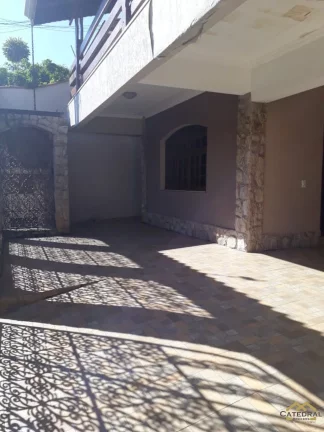Imagem Sobrado à venda com 04 dormitórios e 04 vagas- Jardim Merci - Jundiaí/SP