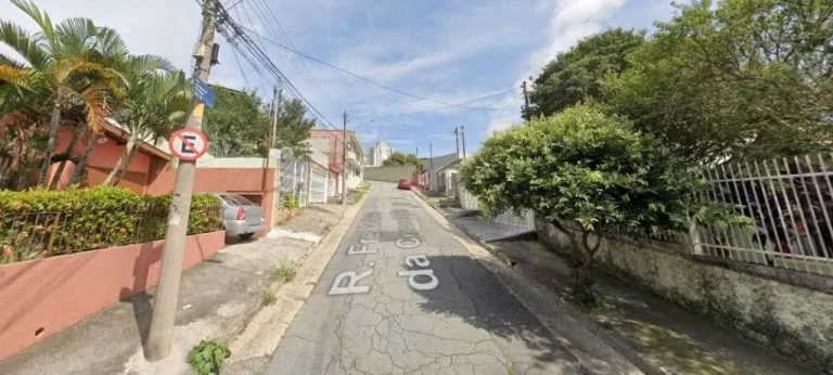 Imagem Casa Antiga 3 Quartos Terreno Grande Portão 3 USP FMU À Venda, 280m² por R$ 1.700.000 - Rua Frei Inácio da Conceição - Butantã - São Paulo/SP - CA0077