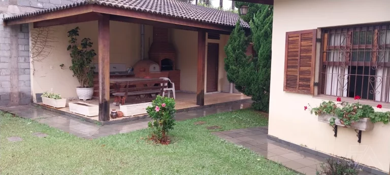 Imagem VILA GIGLIO. CASA COM PISCINA.
