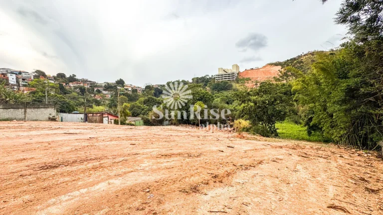 Imagem Terreno a venda com 2.078m² próximo à Estação Ambuitá em Itapevi, SP com 57 metros de frente por R$ 490 mil