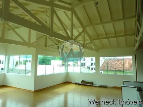 Imagem Imperdível Casa à Venda em Ubatuba-SP - 4 quartos, 4 suítes, 6 banheiros, 4 vagas de garagem - Bairro Itaguá - 540m² de área