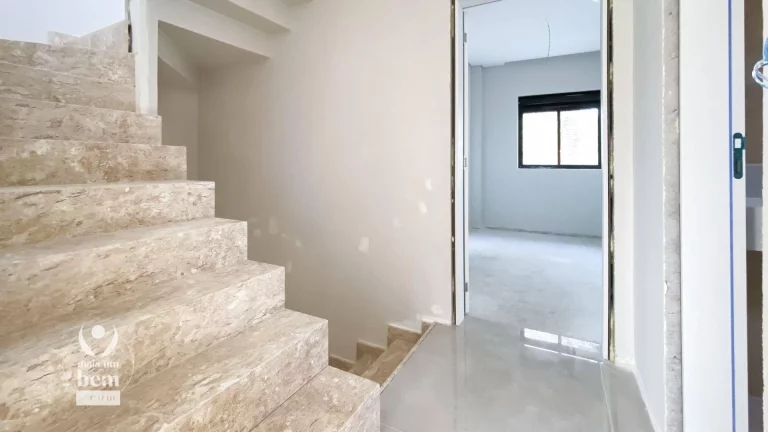 Imagem INCRÍVEL TRIPLEX 160 m² com 3 quartos sendo 1 suíte, 3 vagas de garagem à venda por R$ 1.150.000 no prestigiado JARDIM SOCIAL - Curitiba/PR