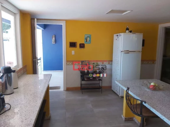 Imagem Casa com 7 dormitórios à venda, 300 m² por R$ 1.900.000,00 - Vila Tortuga - Armação dos Búzios/RJ