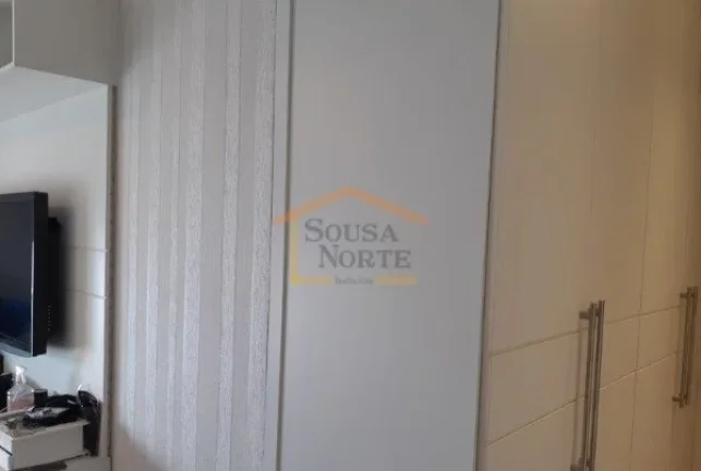 Imagem Apartamento de 146m² com 4 dormitórios, sendo 3 suítes.Totalmente decorado, com piso de madeira, ...