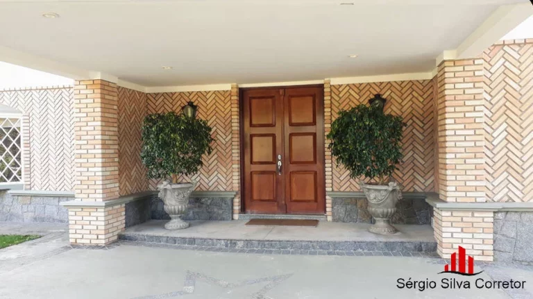 Imagem Casa com 04 Suítes à Venda, em Condomínio Fechado Alto Padrão.