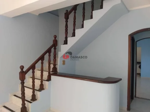 Imagem Sobrado à venda 3 Quartos, 2 Vagas, 151M², Campestre, Santo André - SP