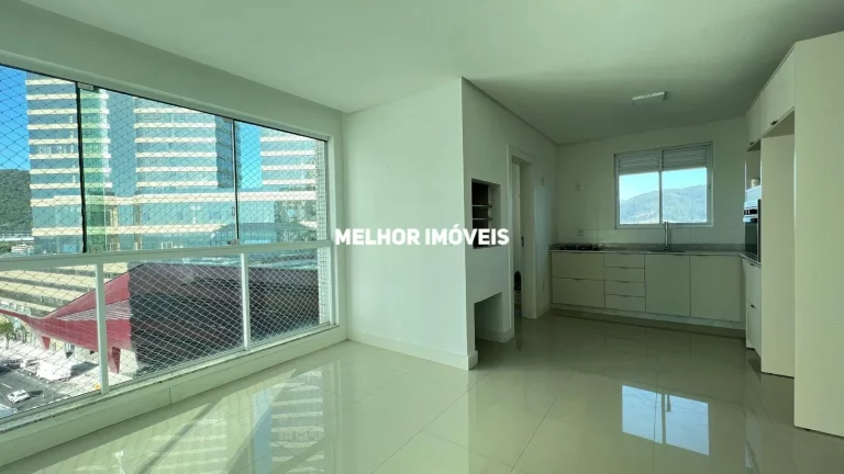 Imagem Apartamento Semi Mobiliado com 04 dormitórios, localizado na Barra Sul de Balneário Camboriú.