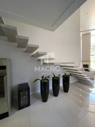 Imagem Casa Mobiliada | Czerniewicz | 3 quartos (1 suíte) | 312m²