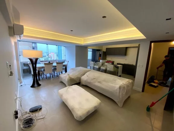 Imagem Amplo apartamento de 3 quartos sendo 1 suite mais 2 vagas com