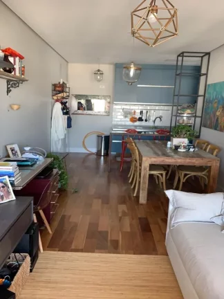 Apartamento à venda com 2 dormitórios na rua Dr. Alfredo de Castro - Barra Funda