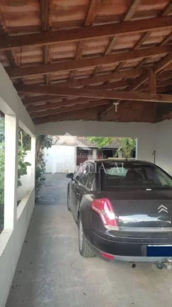 Imagem Casa Fundos com Sobrado no Morro do Meio
