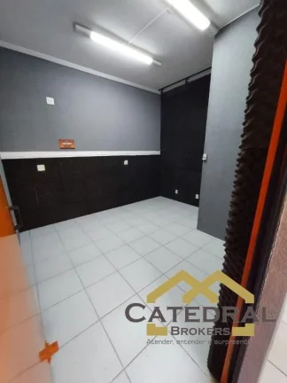 Imagem PONTO, 315 M² - VENDA POR R$ 2.200.000,00 OU ALUGUEL POR R$ 12.000,00/MÊS - JARDIM MESSINA - JUNDIAÍ/SP