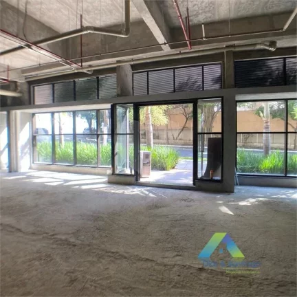 Imagem Salão comercial com 300m² em área nobre da Vila Mariana/Chácara Klabin com localização privilegiada a 550mts da Estação de Metrô Santos Imigrantes e 600mts da Klabin.