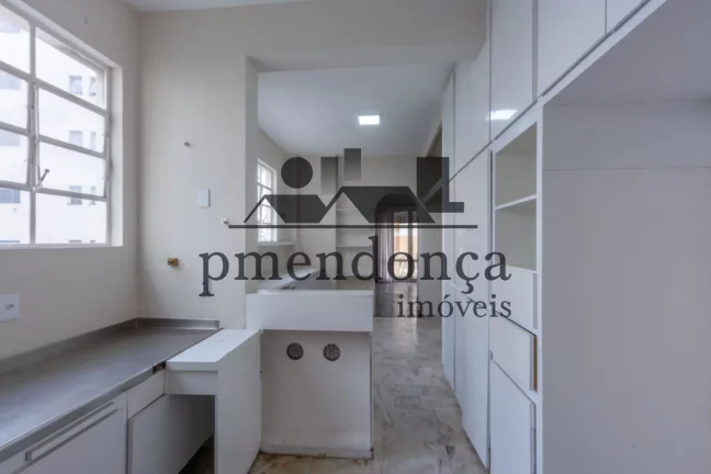 Imagem Apartamento em prédio de Alto Padrão na Rua Rio de Janeiro, construtora Lindemberg