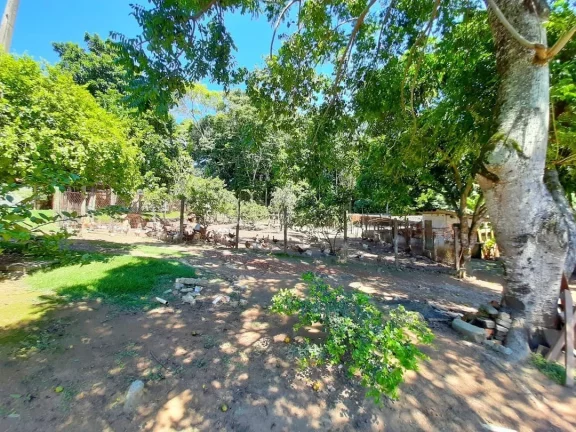 Imagem Chácara, 15.000 mts2, 03 Quartos, Sala Ampla, Piscina, Sauna, Lagoa Dourada, Guarapari - ES