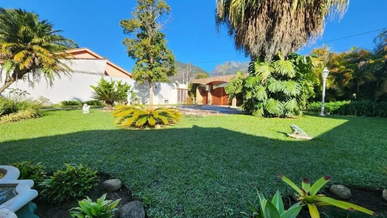Imagem Casa para Venda em Teresópolis / RJ no bairro Alto