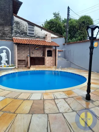 Imagem VENDO CASA DE 2 QUARTOS COM PISCINA EM ITAIPU + UM ANEXO NOS FUNDOS