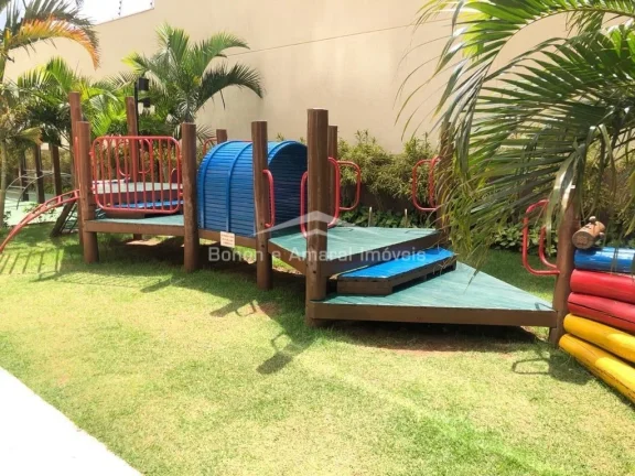 Imagem Espaçoso apartamento à venda no Condomínio Golden Square, em Campinas. Possui área de 137 m², 2...