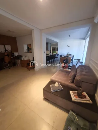 Imagem Este moderno sobrado, bem localizado dentro do condomínio, oferece 2 quartos, sendo uma suíte com ...