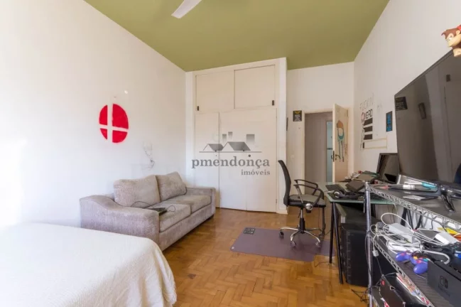Imagem Apartamento em andar alto a venda em Higienópolis, com muita claridade, ventilação natural e uma ...