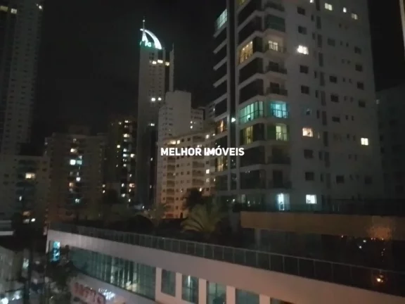 Imagem Apartamento á venda com 3 Dormitórios no Centro de Balneário Camboriú - SC