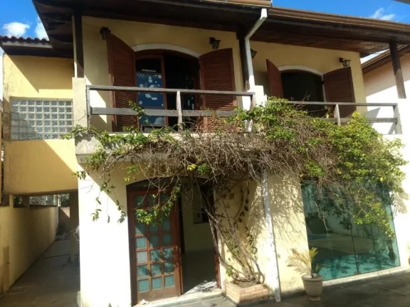 Imagem Sobrado para Venda por R$1.000.000,00 com 350m², 3 dormitórios e 1 suite - Centro, Cotia / SP - Cód. BDI24820