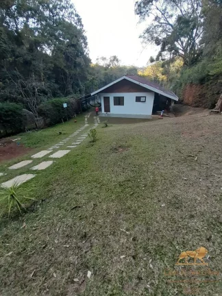 Imagem Casa em Condomínio em Campos do Jordão com lindo quintal!