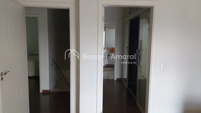 Imagem Casa à venda no Swiss Park, 3 quartos e 3 suítes, 350m²

Sobrado excelente, projeto diferenciado,...