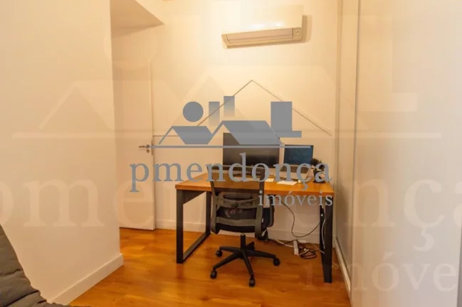 Imagem Excelente apartamento de 93m², localizado em Pinheiros com 2 quartos ( 1 suíte ) e 2 vagas..
