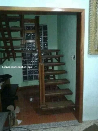 Imagem Sobrado para Venda em Limeira, Jardim Palmeiras, 4 dormitórios, 2 banheiros, 4 vagas