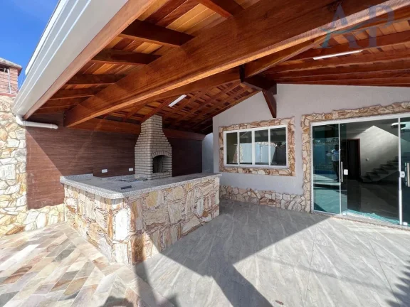 Imagem Casa em Praia Grande com 4 Dormitórios perto da Praia