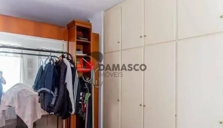Imagem Sobrado à venda 4 Quartos, 4 Suites, 8 Vagas, Jardim, Santo André - SP