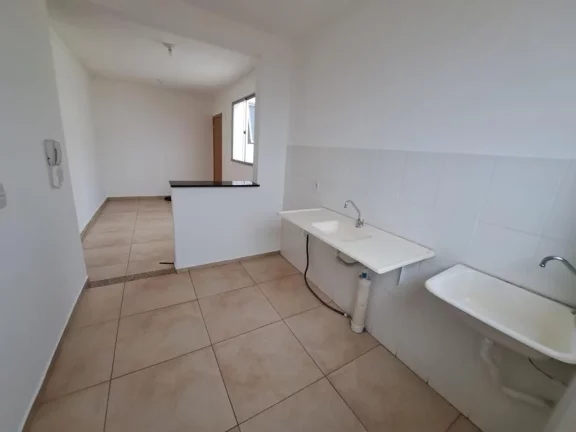 Imagem Garagem , sala, cozinha, banheiro social, 2 dormitórios e área de serviço.o Condominio oferece po...