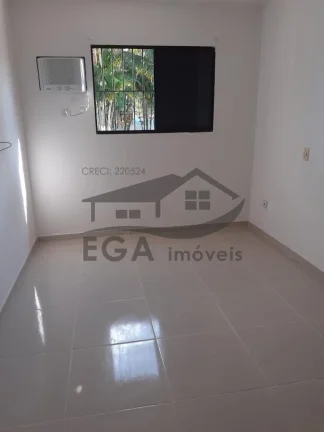Imagem CASA EM COND. ESTILO APARTAMENTO