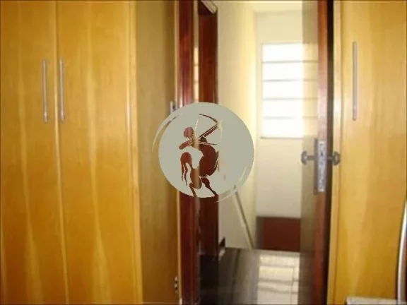 Imagem OPORTUNIDADE! SOBRADO DE ESQUINA PROXIMO AO CANAL 6 ACEITA APARTAMENTO EM SANTOS DE MENOR VALOR COMO...