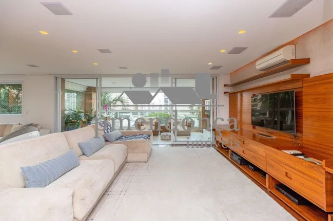 Imagem Apartamento com 257m² em Perdizes, 4 suI­tes e 5 vagas.