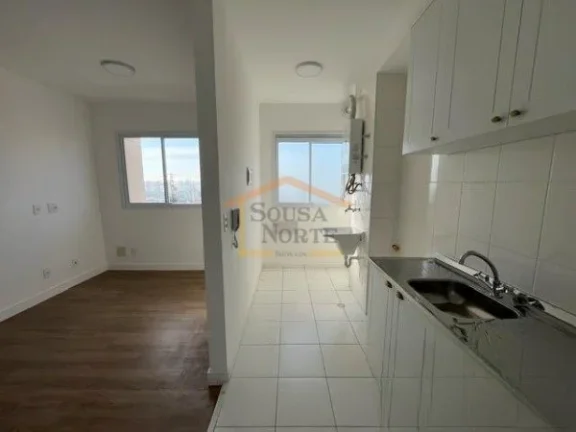 Imagem Apartamento de 42m² com 2 dormitórios, sala com piso vinílico, cozinha com móveis planejados, ba...