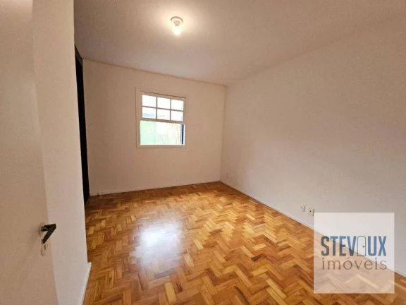 Imagem Casa de Vila reformada e muito ensolarada na Vila Olímpia