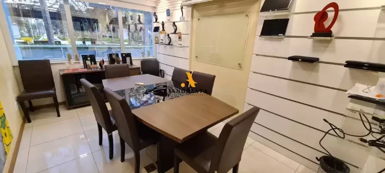 Imagem Barra Da Tijuca - Cond O2 Corporate - Vendo Maravilhosa Loja Triplex com 78m² totalmente reformada pronta para uso!
