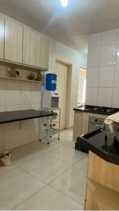 Imagem Casa com 2 Quartos e 2 banheiros à Venda, 140 m² por R$ 340.000