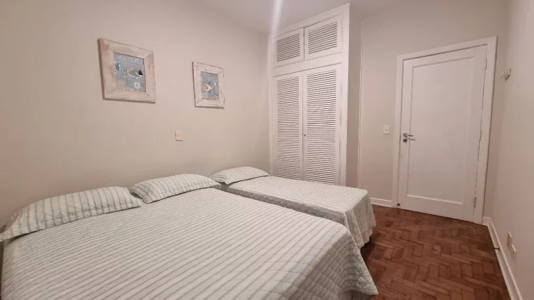 Imagem APARTAMENTO À VENDA, 140 M² - PITANGUEIRAS - GUARUJÁ/SP