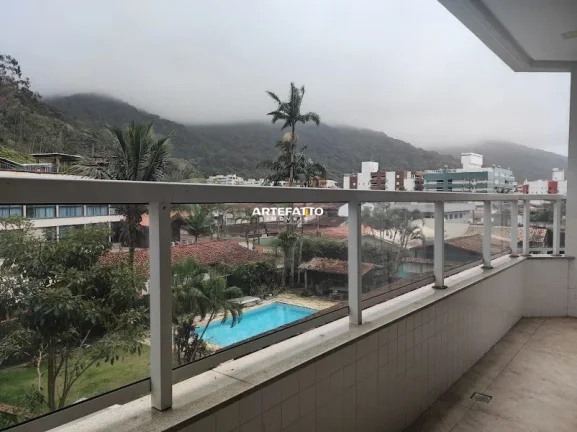 Imagem Espaçoso apartamento a poucos metros da praia das Toninhas