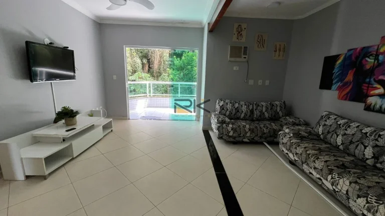 Imagem Cobertura Duplex Praia Grande em Ubatuba-SP com 3 dormitórios,sendo 2 suítes,varanda gourmet com churrasqueira,2 vagas de garagem