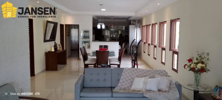Imagem CASA DE CAMPO COM 03 QUARTOS SENDO 02 SUÍTES EM CONDOMÍNIO FECHADO