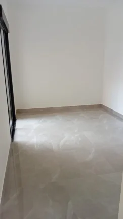 Imagem Imperdível Casa em Condomínio à Venda em Sorocaba-SP, no Bairro Wanel Ville - 3 Quartos, 1 Suíte, 3 Salas, 2 Vagas - 135,80m² de Área